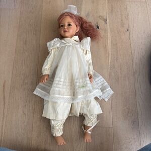 Gotz Claudia Artist Doll Joke Grobben Vinyl Collector 24 Inch Cream Outfit